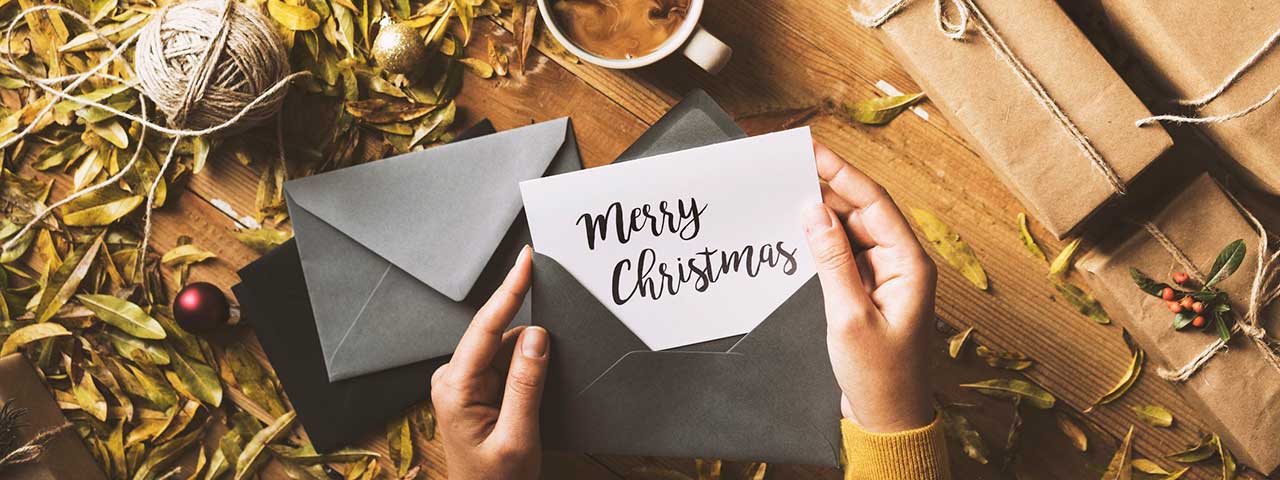 PixoLabo - Small Business Holiday Marketing Tips - Send Cards