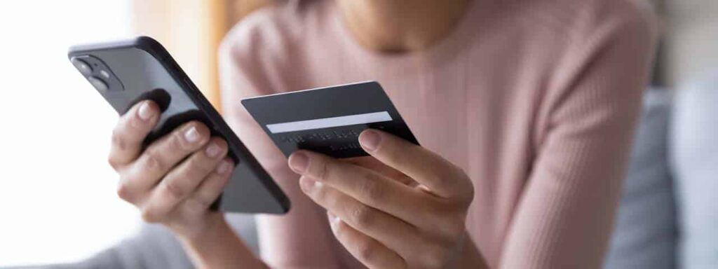 Emerging eCommerce Trends for 2023: Rise in Mobile Shopping
