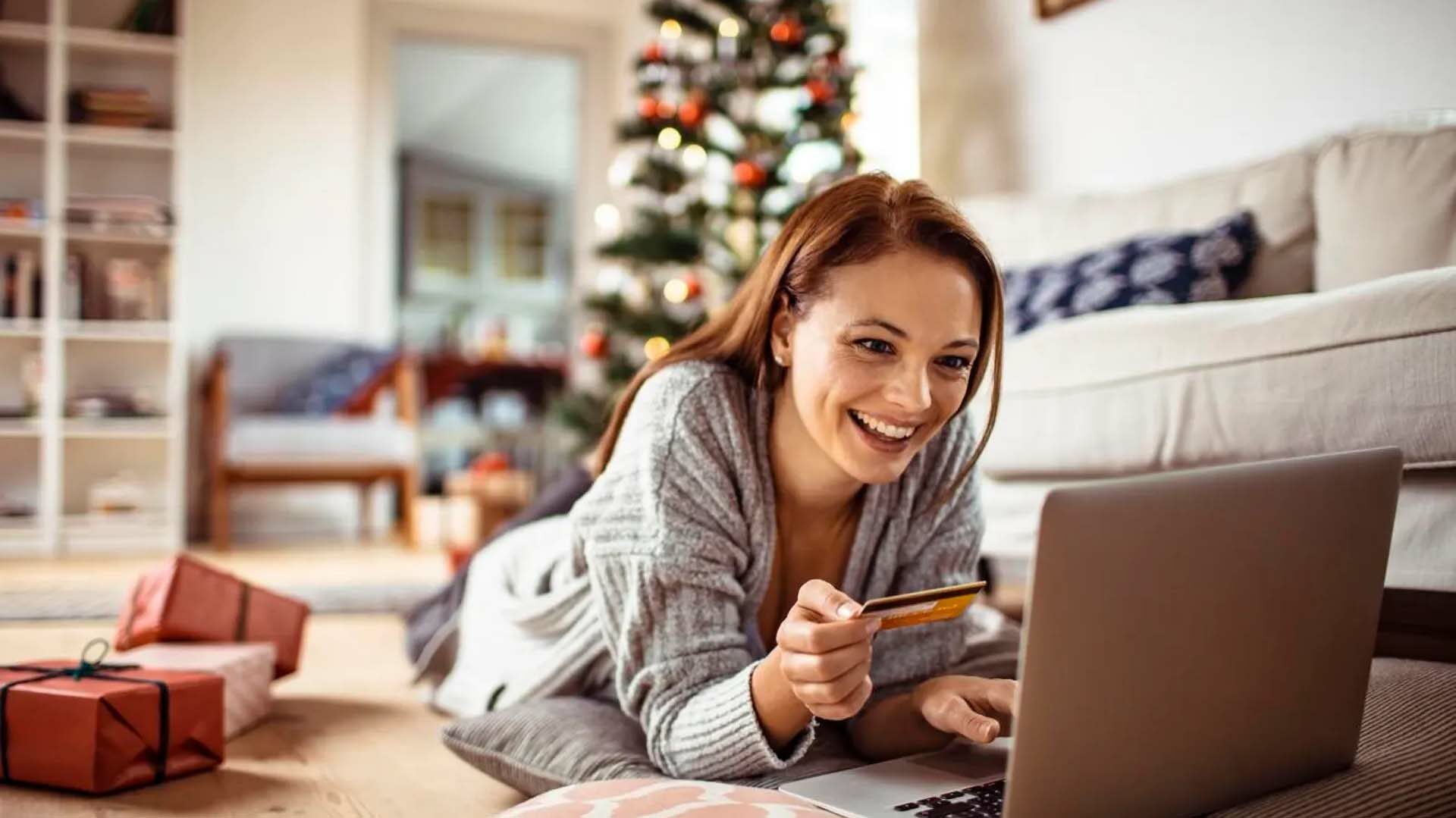 PixoLabo - Boost Your E-Commerce Site for Christmas | Effective Strategies to Increase Sales
